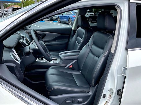Used 2023 Nissan Murano SV w/ SV Midnight Edition Package FWD image 17