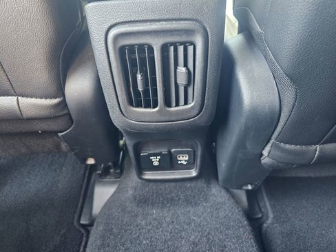 Used 2019 Jeep Compass Limited w/ Advanced Safety Group image 32