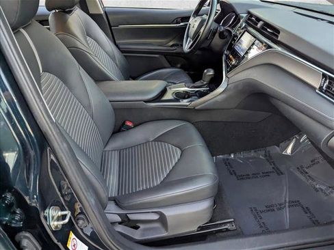 Used 2018 Toyota Camry SE image 18