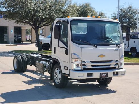 New 2024 Chevrolet Low Cab Forward 5500XD RWD image 2