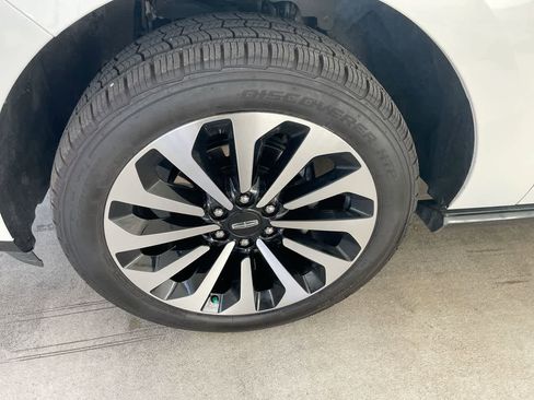 Used 2022 Lincoln Navigator L Reserve image 10