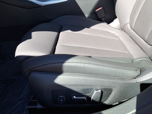 New 2025 BMW i4 eDrive40 w/ Premium Package image 30