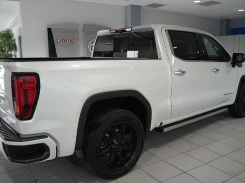 Used 2025 GMC Sierra 1500 Denali w/ Denali Reserve Package AWD/4WD image 8