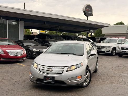 Used 2015 Chevrolet Volt Premium w/ Premium Trim Package FWD image 1