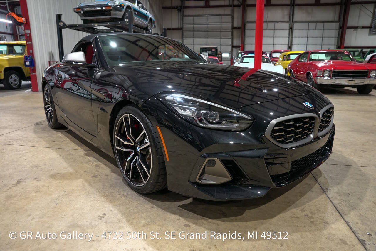 Used 2024 BMW Z4 M40i w/ Premium Package RWD image 28