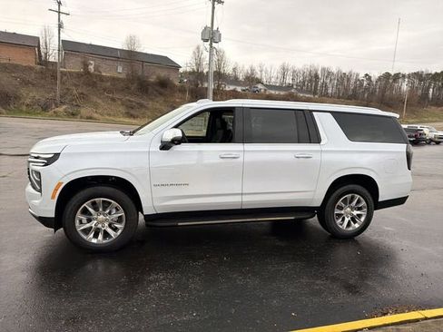 New 2026 Chevrolet Suburban Premier AWD/4WD image 7