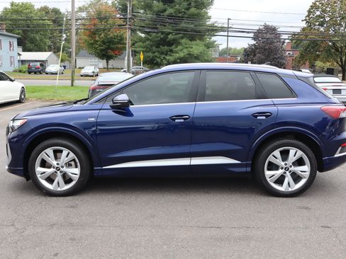 Used 2023 Audi Q4 e-tron Premium Plus w/ Premium Plus image 8