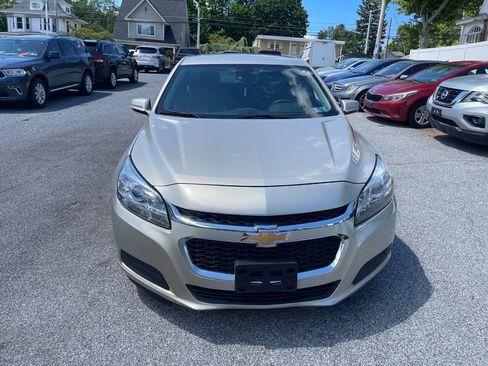Used 2015 Chevrolet Malibu LT w/ Power Convenience Package FWD image 3