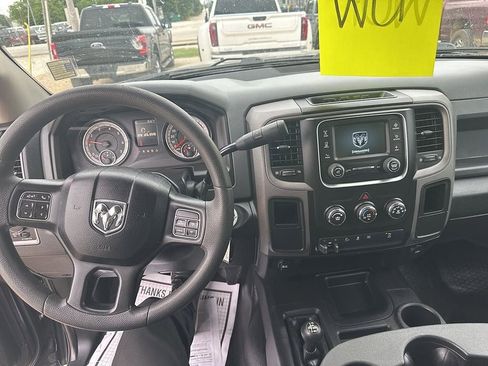 Used 2018 RAM 2500 Tradesman w/ Chrome Appearance Group AWD/4WD image 14