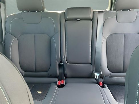 New 2025 Jeep Grand Cherokee Laredo X w/ Luxury Tech Group I image 14