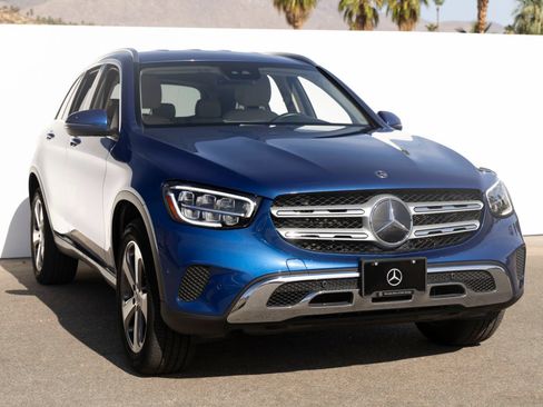Used 2022 Mercedes-Benz GLC 300 image 2
