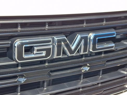 Used 2023 GMC Sierra 1500 Elevation w/ LPO, Elevation Black Package AWD/4WD image 34