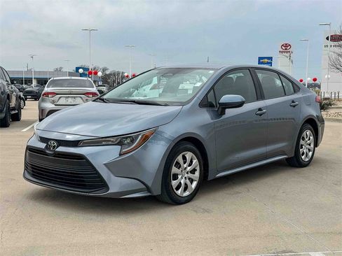 Used 2024 Toyota Corolla LE image 7