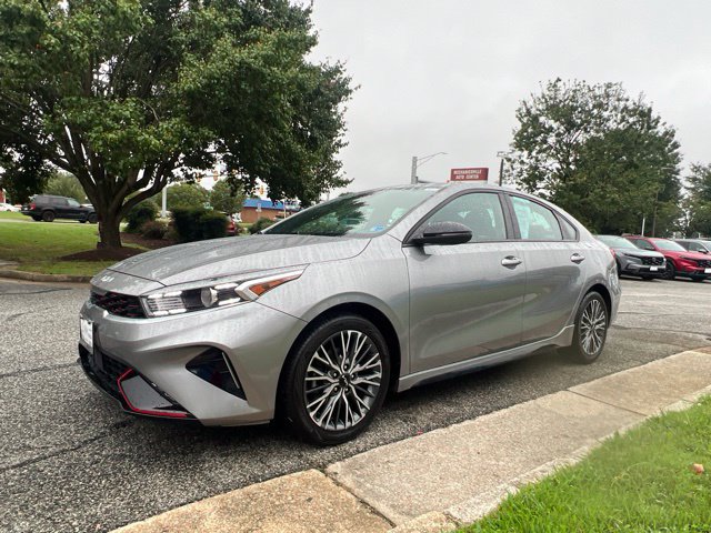 Used 2023 Kia Forte GT-Line w/ GT-Line Technology Package FWD image 3