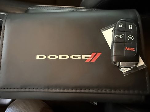 Used 2018 Dodge Durango GT image 17