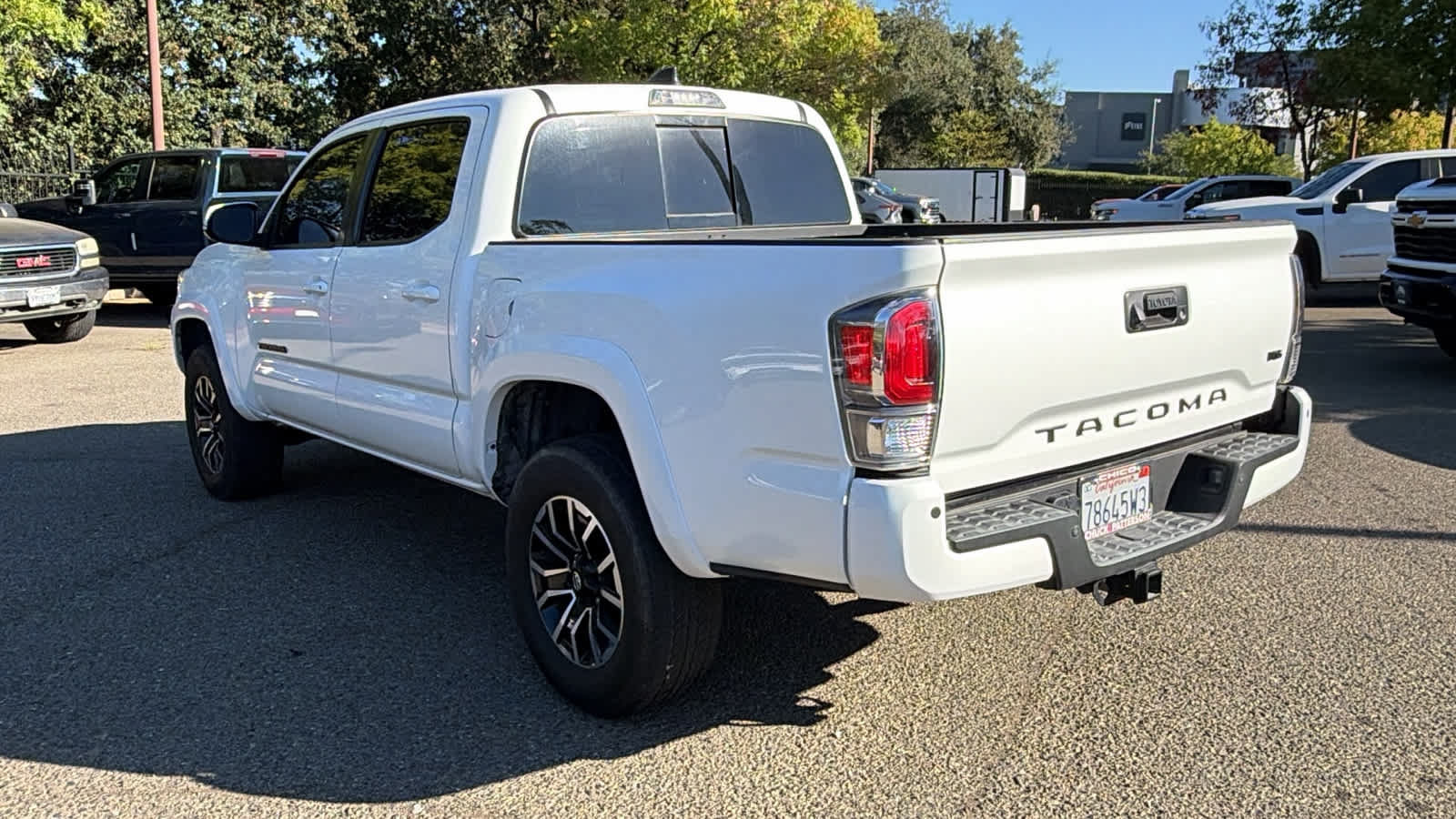 Used 2023 Toyota Tacoma TRD Sport w/ TRD Premium Sport Package AWD/4WD image 7