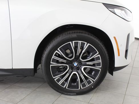 Used 2026 BMW X3 xDrive30 w/ Premium Package image 21