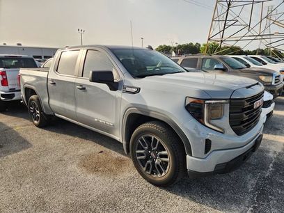 Used 2024 GMC Sierra 1500 Pro w/ Graphite Edition