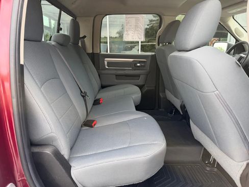 Used 2019 RAM 1500 Classic SLT AWD/4WD image 31