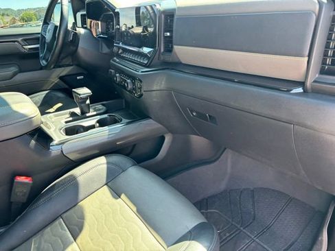 Used 2023 Chevrolet Silverado 1500 ZR2 w/ Technology Package AWD/4WD image 24