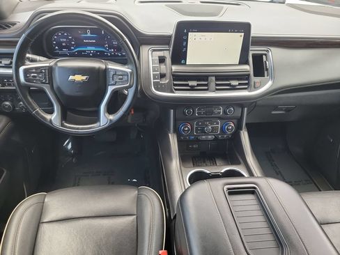 Used 2023 Chevrolet Suburban Premier AWD/4WD image 27
