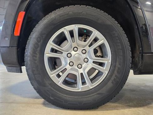 Used 2022 Jeep Wagoneer Series I w/ Convenience Group I AWD/4WD image 10