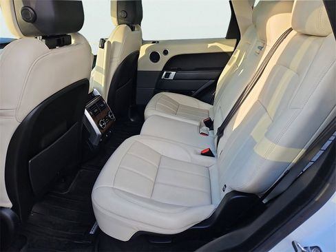 Used 2019 Land Rover Range Rover Sport Supercharged image 36