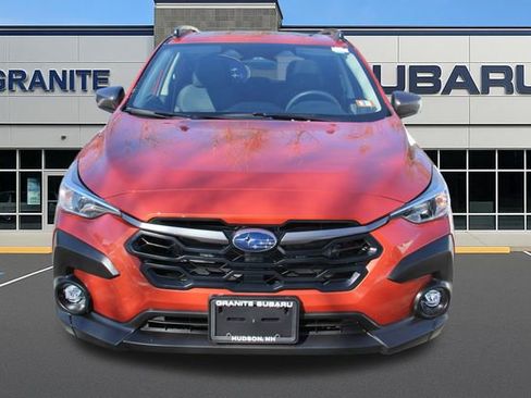 Used 2025 Subaru Crosstrek 2.0i Premium image 4