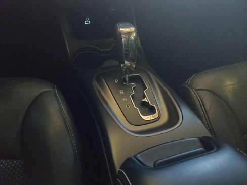 Used 2019 Dodge Journey Crossroad FWD image 26