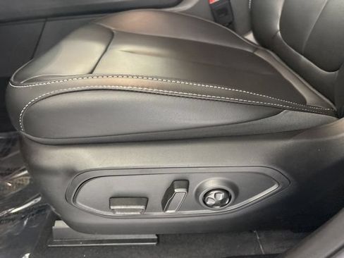 New 2026 Jeep Grand Cherokee L Limited AWD/4WD image 17