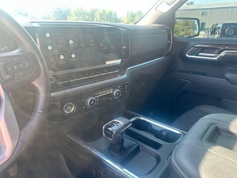 Used 2022 GMC Sierra 1500 Elevation AWD/4WD image 24