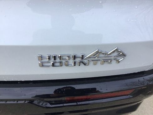 New 2026 Chevrolet Traverse High Country image 30