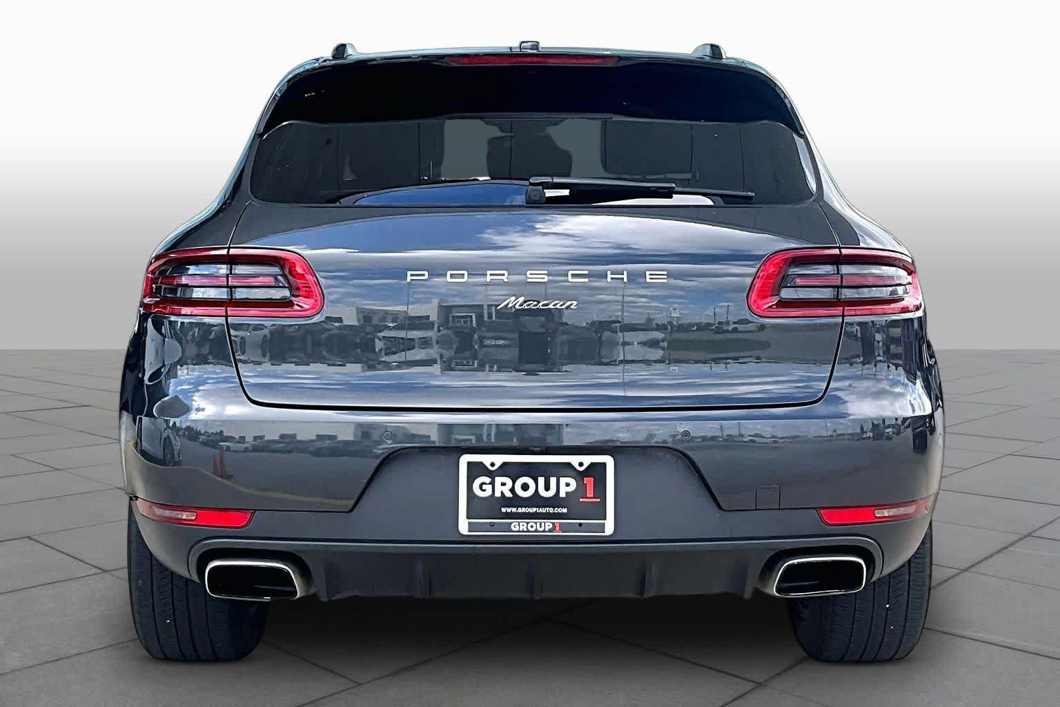 Used 2017 Porsche Macan AWD/4WD image 5