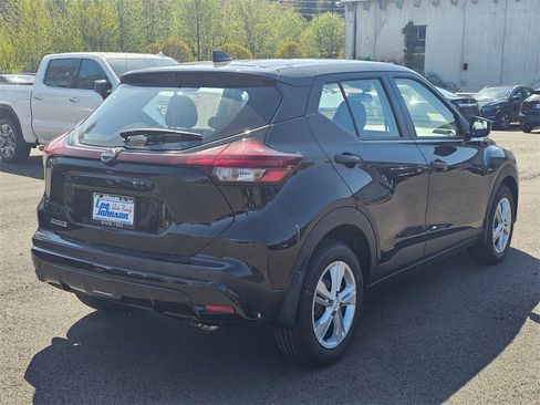 New 2025 Nissan Kicks Play S image 5