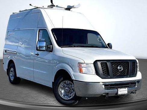 Used 2021 Nissan NV 3500 SL image 3