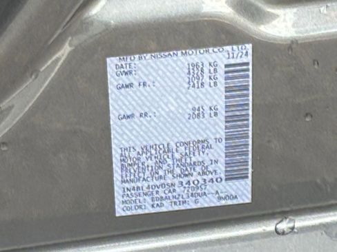 Used 2025 Nissan Altima 2.5 SV image 28