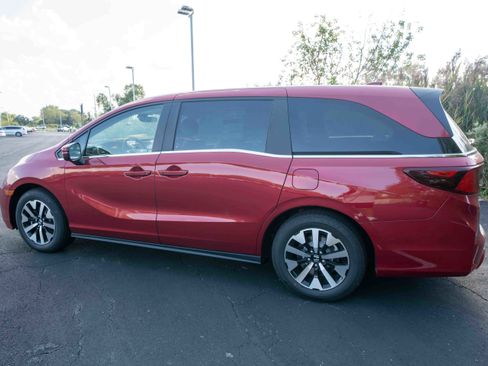 New 2026 Honda Odyssey EX-L image 4