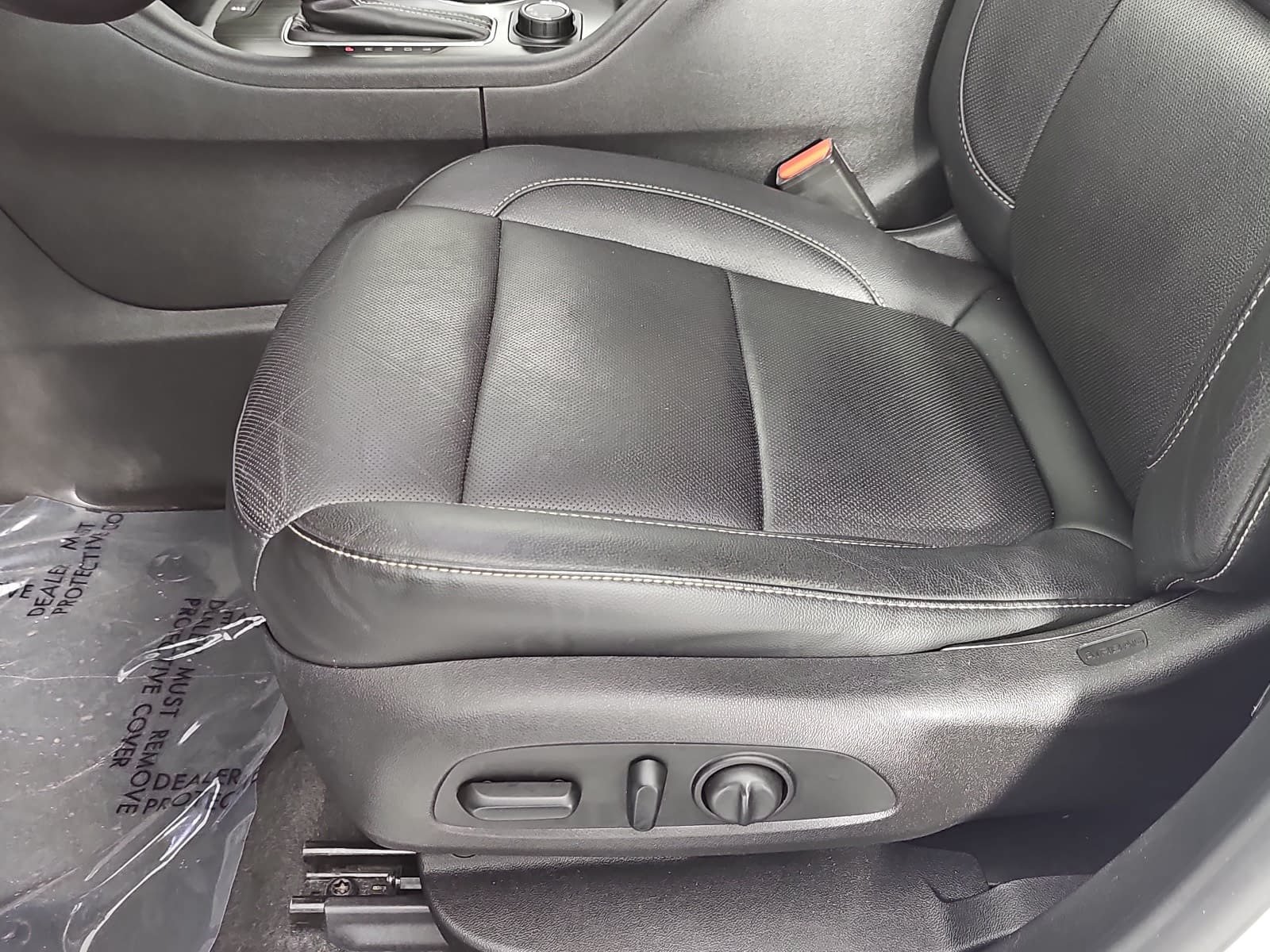 Used 2019 GMC Acadia SLT w/ LPO, Cargo Package FWD image 28