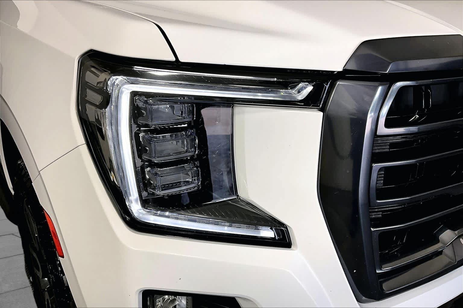 Certified 2023 GMC Yukon AT4 AWD/4WD image 27