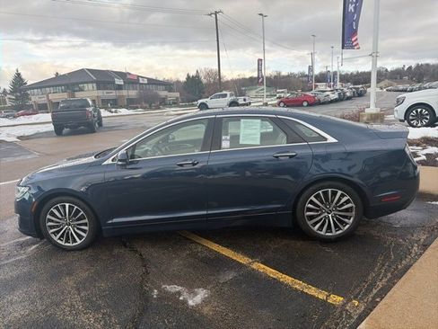 Used 2017 Lincoln MKZ Select image 4
