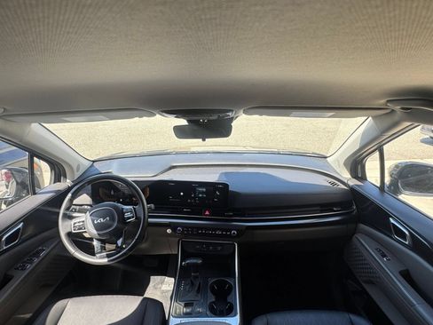 Used 2026 Kia Carnival FWD image 36