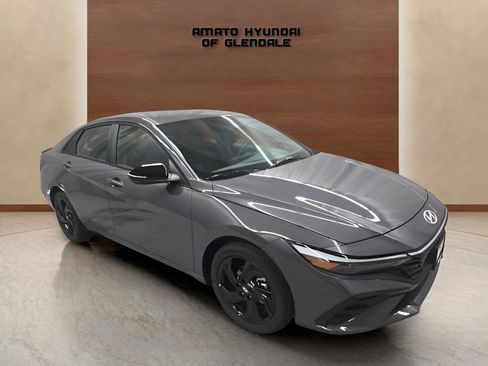 New 2026 Hyundai Elantra Sport FWD image 8