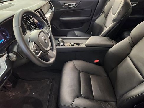 Used 2024 Volvo S60 B5 Core image 14