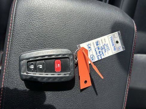 Certified 2022 Toyota 4Runner TRD Off-Road Premium w/ Moonroof Package image 31