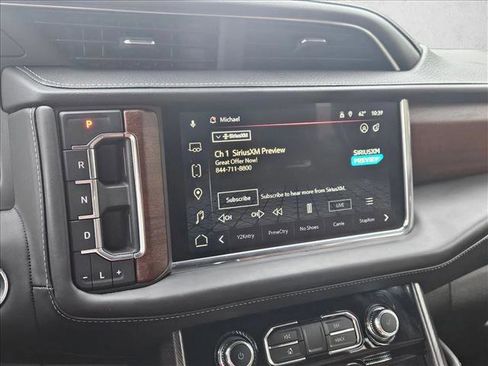 Used 2023 GMC Yukon Denali Ultimate image 23