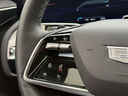 Used 2025 Cadillac Lyriq Luxury w/ LPO, Floor Liner Package image 33