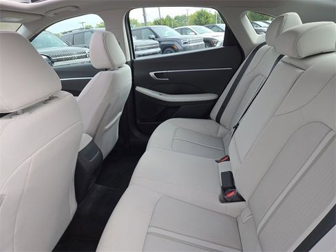 Used 2024 Hyundai Sonata SEL w/ Convenience Package image 28