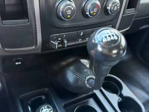 Used 2017 RAM 3500 Tradesman w/ Chrome Appearance Group AWD/4WD image 13