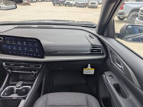 New 2026 Chevrolet Traverse LT image 4