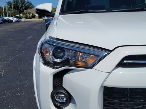 Used 2024 Toyota 4Runner SR5 Premium w/ Moonroof Package RWD image 7